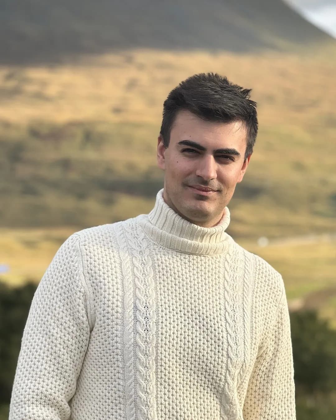 Offek Kessel, co-founder of BuyRadar, headshot